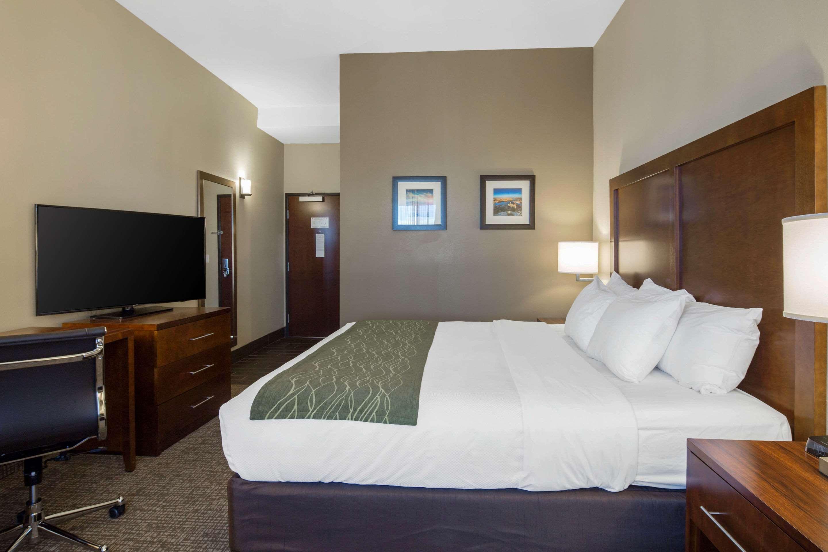 Comfort Inn & Suites Edgewood Ngoại thất bức ảnh