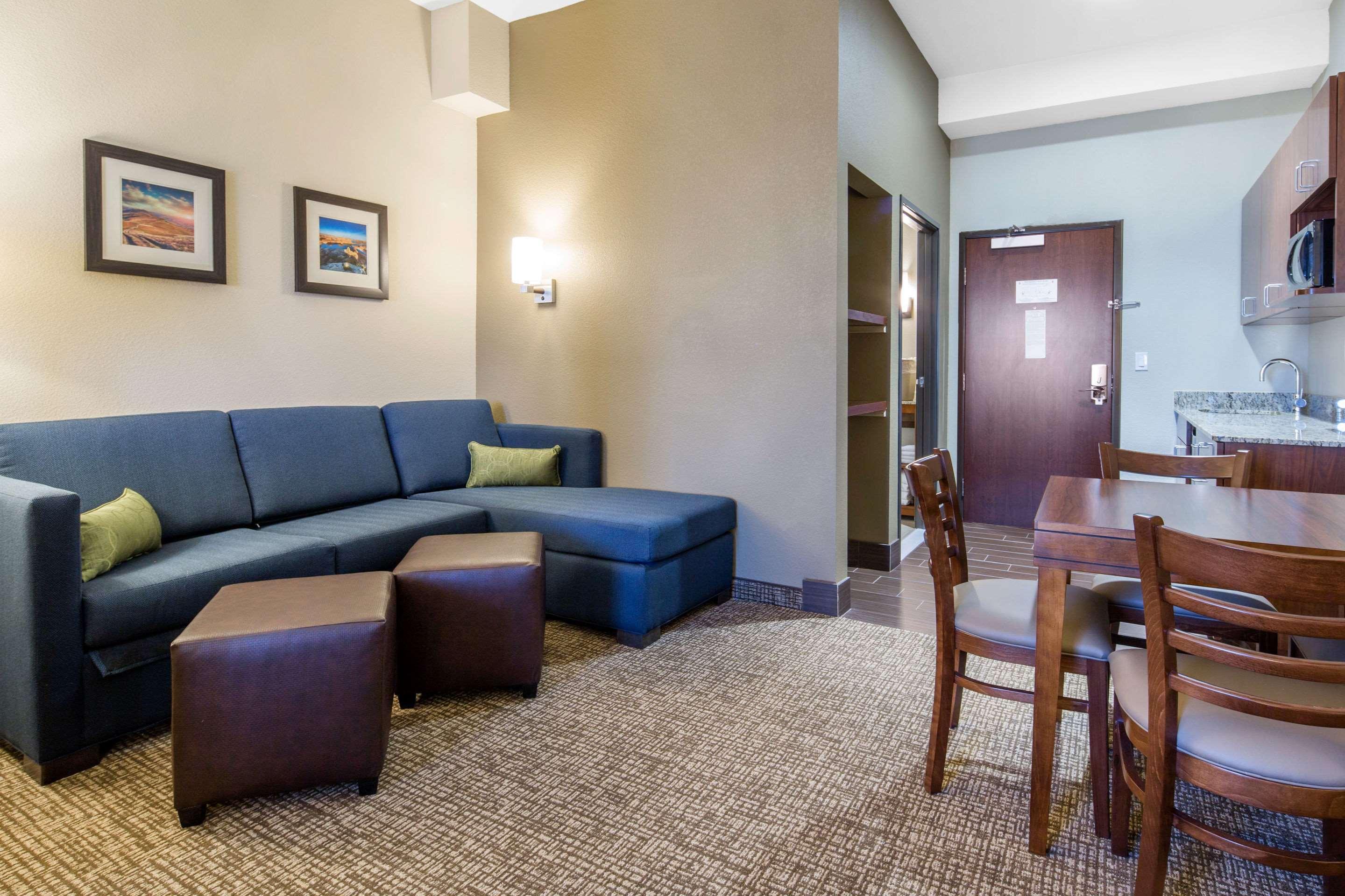 Comfort Inn & Suites Edgewood Ngoại thất bức ảnh
